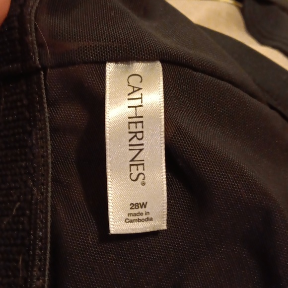 Bathing suit top like new🙂 - Picture 3 of 3